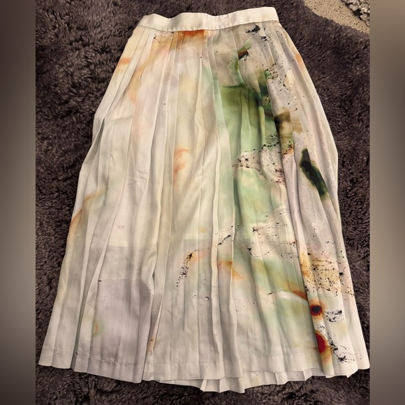 Classic Dresses & Skirts - Low Classic Midi Skirt